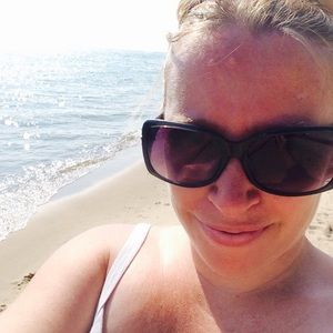 Meet your Posher, Stacy